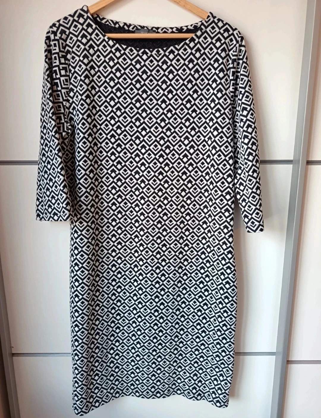 Robe graphique yessica c&a L noire et blanche